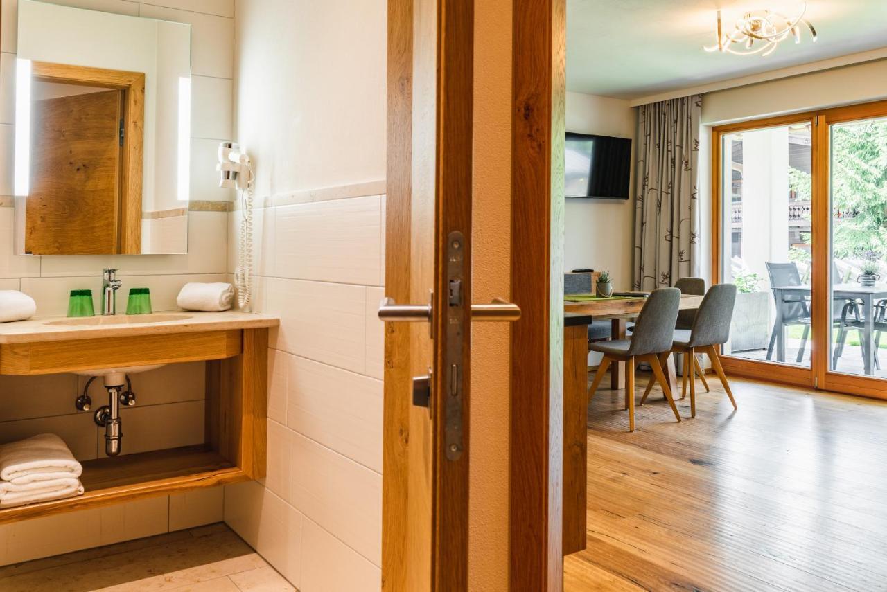 Haus Sabrina - Ferienwohnungen Saalbach-Hinterglemm Esterno foto